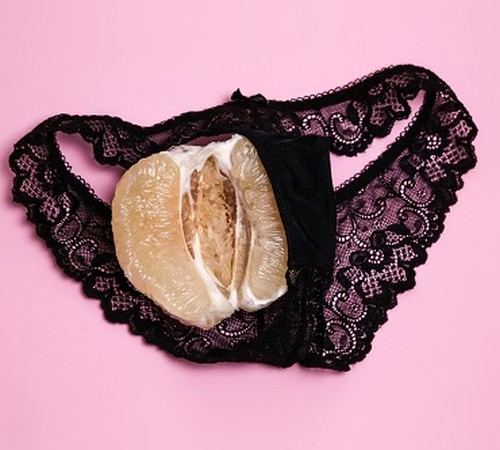 La pratique érotique dédiée aux femmes : l'art du cunnilingus.