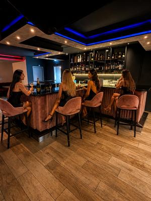 Cleo Club - Agenzia di escort a Bern
