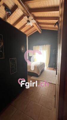 Petite Perle - Erotic club in Saxon