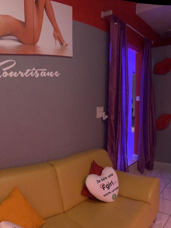 Salon La Courtisane - Erotic club in Porrentruy
