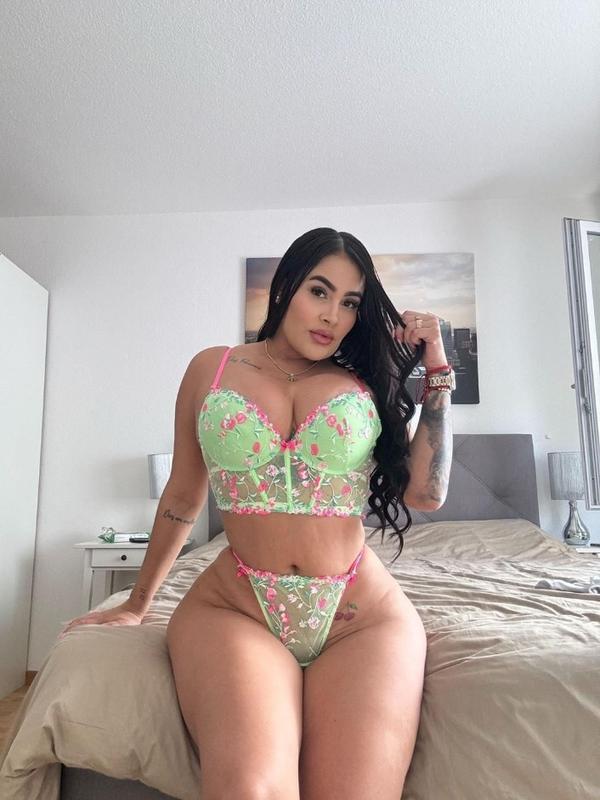 Abril - Escort in Lausanne
