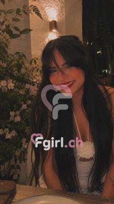 Abril - Escort in Yverdon-les-Bains
