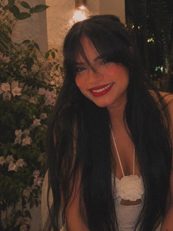 Abril - Escort in Yverdon-les-Bains

