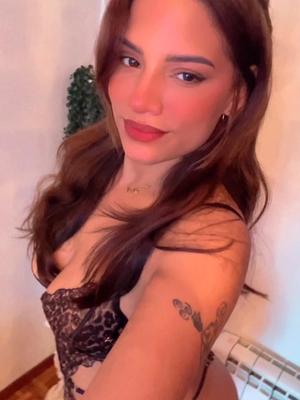 Abril - Escort à Neuchâtel
