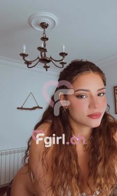 Abril - Escort a Neuchâtel
