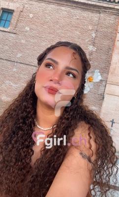 Abril - Escort a Neuchâtel
