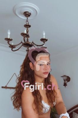 Abril - Escort a Neuchâtel
