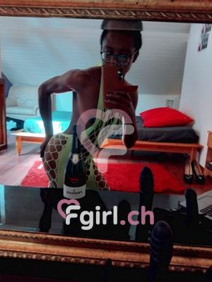 Adama - Escort à Neuchâtel