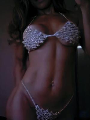 Adela - Masseuse érotique à Genève

