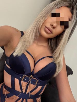 Adele - Escort en Yverdon-les-Bains
