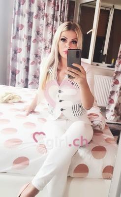 Adell - Escort in Sion