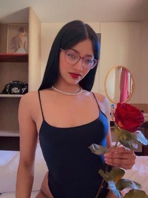 Adhara - Escort in Sion
