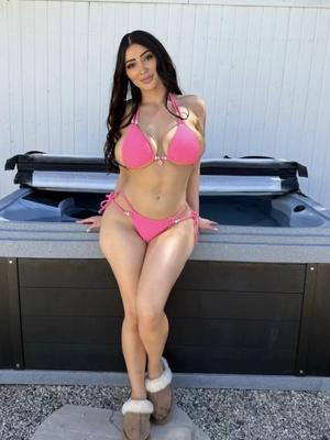 Adriana - Escort in Fribourg
