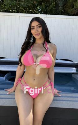 Adriana - Escort in Freiburg
