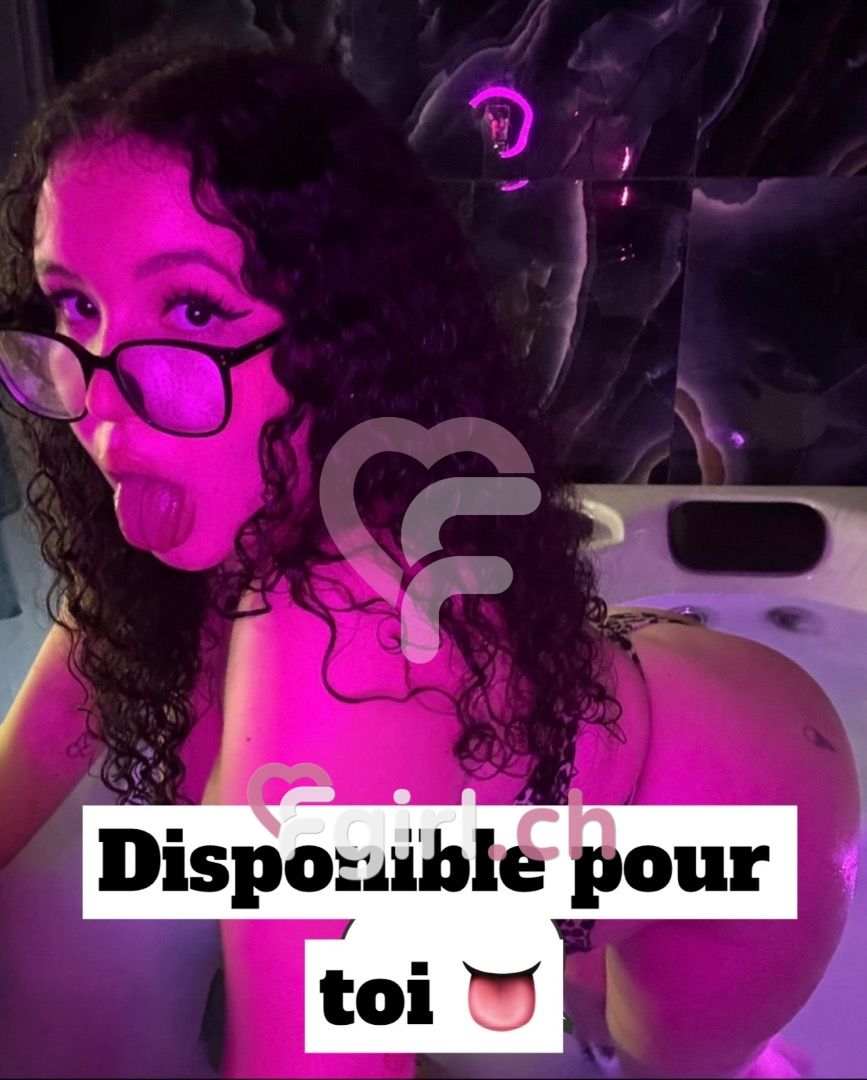 Adrianna Val – Zürich photo 3