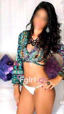 Adrielle - Masseuse érotique à Zürich
