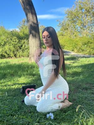 Aina - Escort à Genève
