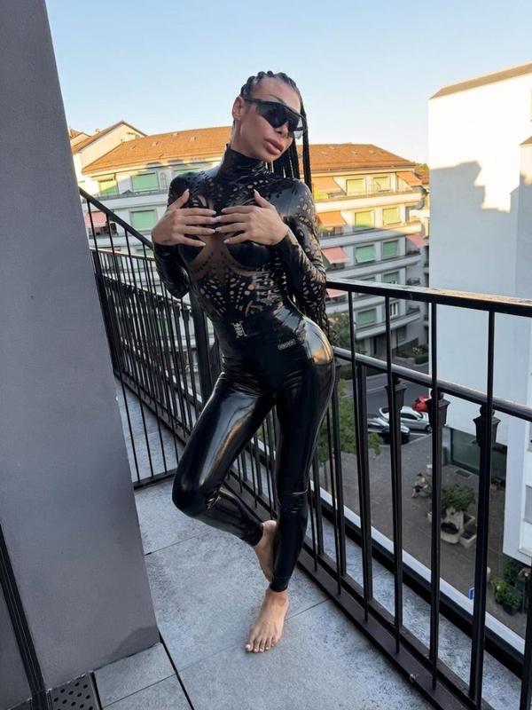 Ainara Domina - BDSM Dominatrix in Lausanne
