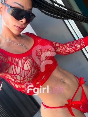 Ainara Domina - BDSM Dominatrix in Lausanne