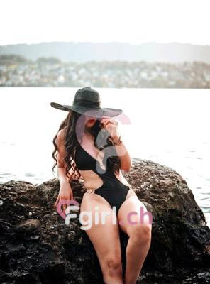 Ainhoa - Masseuse érotique à Genève
