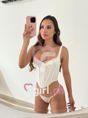 Alahia - Escort in Genf