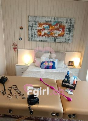 Alaia Valtz - Erotic masseuse in Porrentruy
