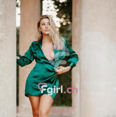 Alba - Escort in Plainpalais
