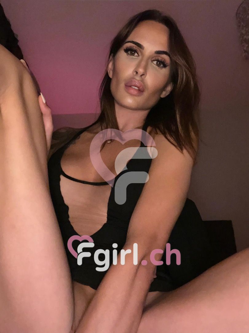 Ts Alba - Transsexual in Geneva makes your fantasies come true!