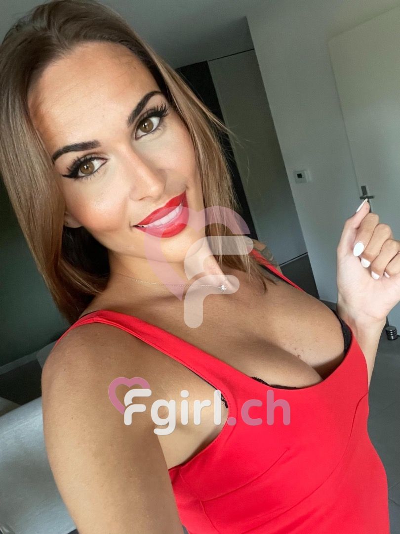 Ts Alba - Transsexual in Geneva makes your fantasies come true!