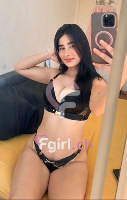 Alejandra - Escort in Lausanne