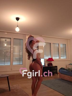 Alessia - Escort in Genf
