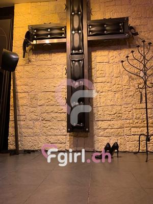 Alexa - Dominatrice BDSM à Genève
