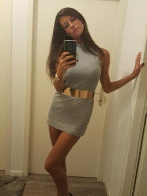 Alexia V - Escort a Saxon
