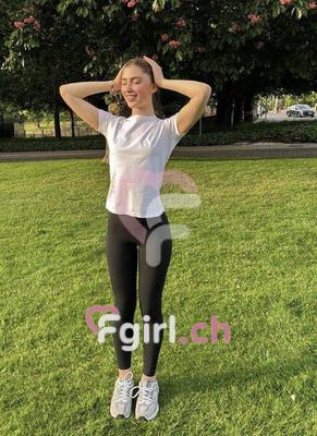 Alia - Escort in Genf
