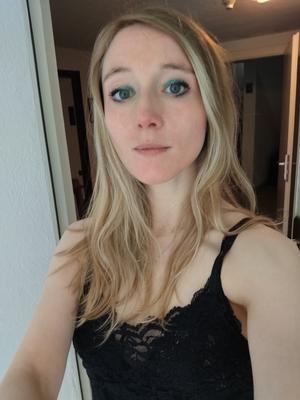 Alice - Masseuse érotique à Sion

