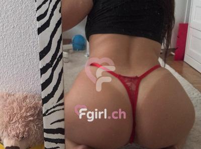 Alina - Escort à Fribourg
