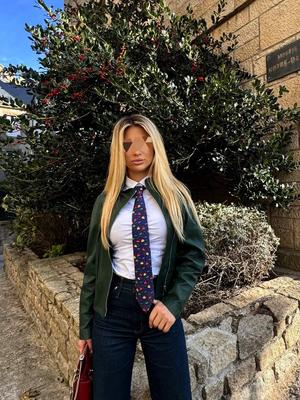 Alinna - Escort en Genève
