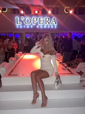 Alina - Escort in Genf
