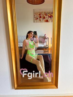 Aline - Escort in Thônex