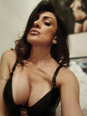 Alissa - Escort à Neuchâtel
