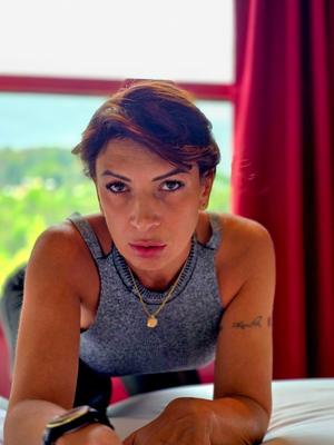 Alissa - Escort à Fribourg
