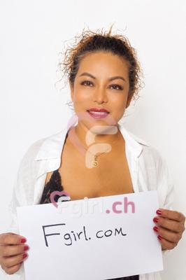 Alisse - Erotic masseuse in Nyon