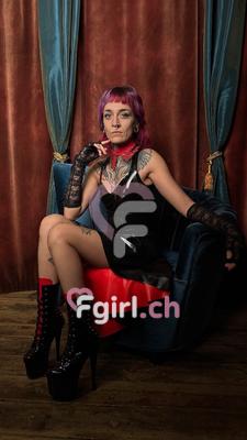 Alma - Escort in Martigny
