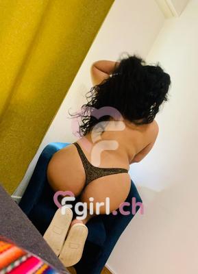 Almendra - Escort in Genf
