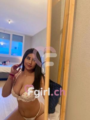 Aly - Escort a Nyon

