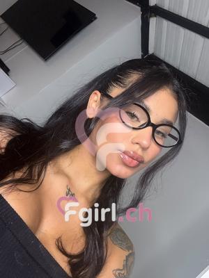 Amber - Escort in Plainpalais