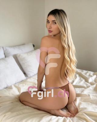 Amelia - Escort in Genf
