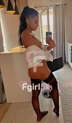 Amira - Escort in Collombey