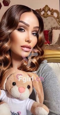 Anais - Escort in Gstaad