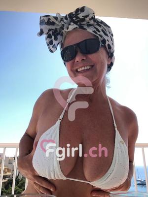 Andrea - Escort in Genf
